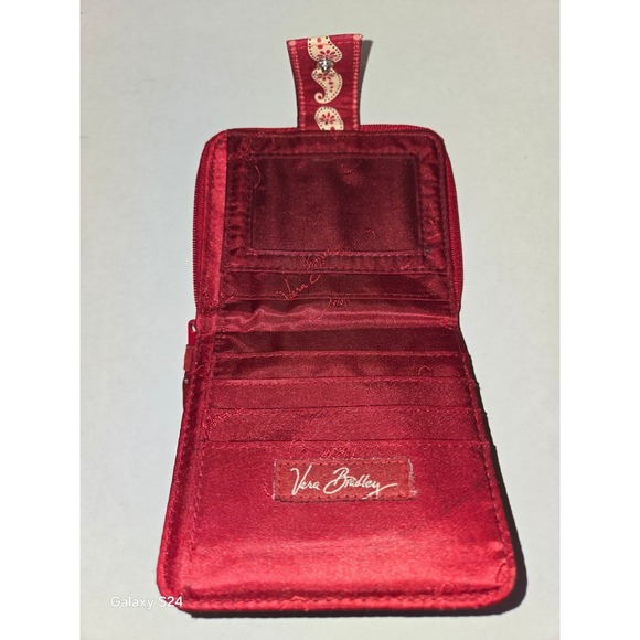 Vera Bradley Small Wallet Petite Red Bandana Paisley Pattern mint condition. - Picture 3 of 7